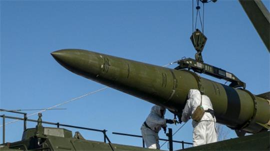 Die neuen Sanktionen richten sich gegen den militärisch-industriellen Komplex in Russland. (Archivbild)