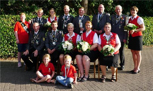 Die neuen Würdenträger des Schützenvereins Brest.