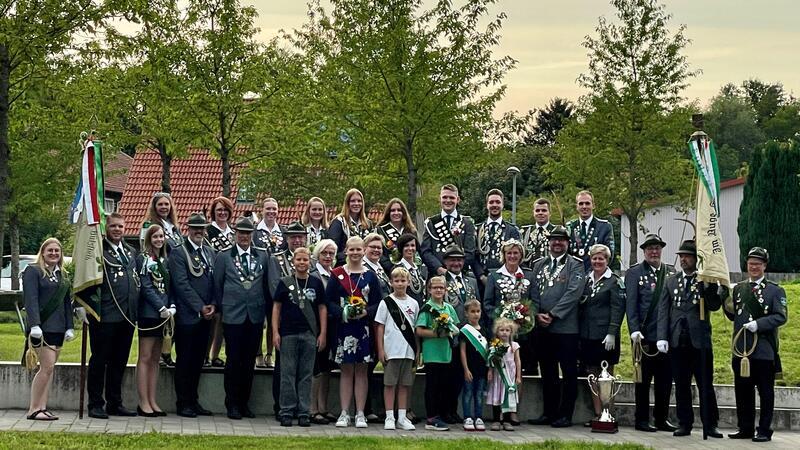 Die neuen Würdenträger des Schützenvereins Bützfleth.