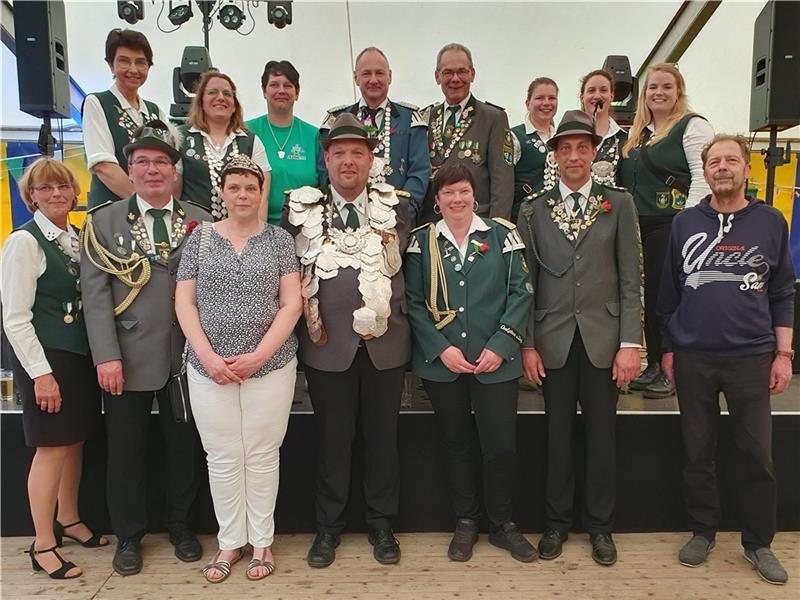 Die neuen Würdenträger in Ovelgönne. Foto: Schützenverein