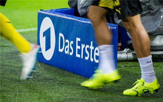 Die öffentlich-rechtlichen Sender wie die ARD sind längst nicht mehr Favorit auf die Übertragungsrechte von Fußball-Länderspielen. Foto: dpa
