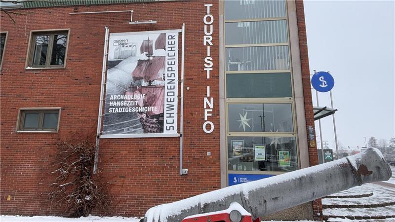 Ehemaliges Weinhaus am Fischmarkt: SPD und CDU drücken aufs Tempo Die offizielle Tourist-Info ist nahe dem Fischmarkt an der Hansestraße zwischen Schwedenspeicher und Stadtwerken untergebracht.