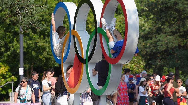 Faeser unterzeichnet Vereinbarung für Olympia-Bewerbung Die olympischen Ringe in Paris