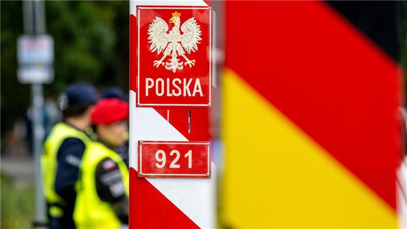 Polen verlängert Grenzkontrollen bis zum Frühjahr Die polnischen Kontrollen an der Grenze zu Deutschland werden bis zum 4. April verlängert. (Archivbild)