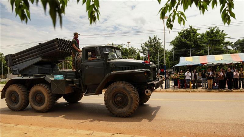 Thailand und Kambodscha: Prekäre Waffenruhe hält weitgehend Die prekäre Feuerpause scheint weitgehend zu halten.