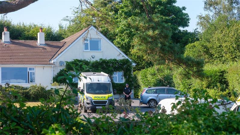 Fall Ann Widdecombe: Neuer Mordverdächtiger festgenommen Die prominente Brexit-Befürworterin war tot in ihrem Haus gefunden worden. Ihre Leiche wies schwere Verletzungen auf.