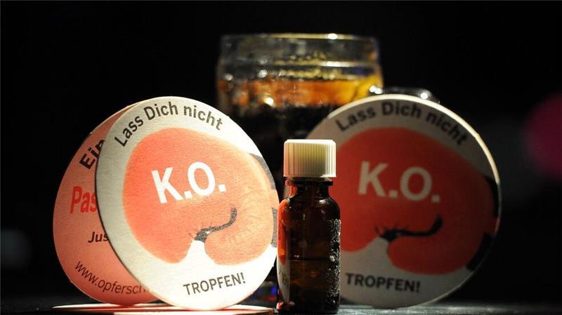 Forscherin: Mehr Aufklärung und Tests zu K.-o.-Tropfen nötig Die sächsische Polizei vermutetein großes Dunkelfeld bei Straftaten in Zusammenhang mit K.-o.-Tropfen. (Symbolbild)
