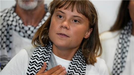  Greta Thunberg spricht.