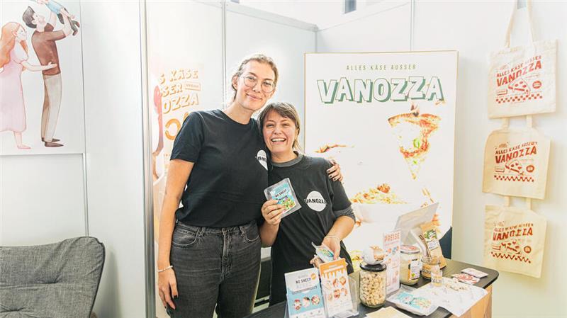 Käse ohne Kuh - auf der Suche nach veganem Genuss Die schwedische Marke Casheury steht für veganen Käse aus Cashew Nüssen.