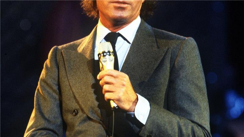 Die spanische Staatsanwaltschaft hat Ermittlungen gegen Julio Iglesias eingestellt, weil sie nicht zuständig sei. Der spanische Sänger hatte die gegen ihn erhobenen Vorwürfe vehement zurückgewiesen. (Archivfoto)