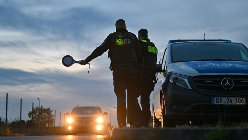 Belarus-Route: Rund 3.100 unerlaubte Einreisen bis Ende Juni Die stationären Kontrollen an der deutsch-polnischen Grenze gibt es seit Mitte Oktober 2023. (Archivbild)
