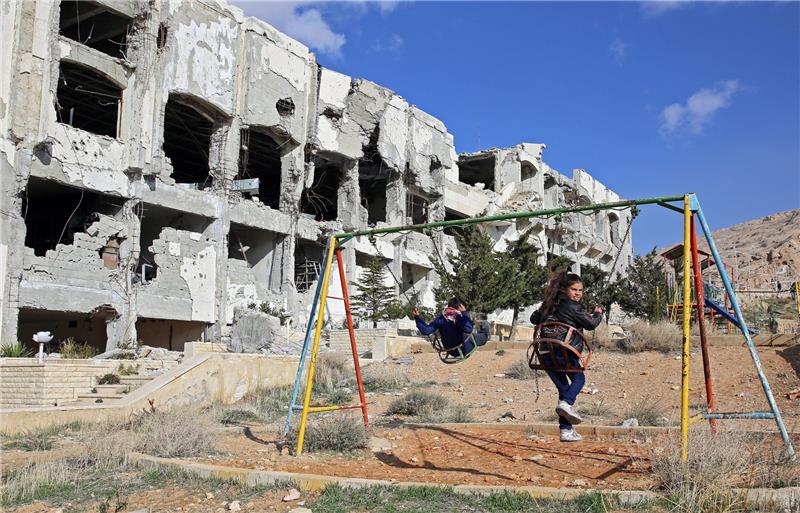 Die syrische Stadt Maaloula war während des Bürgerkriegs vom Islamischen Staat besetzt und während der Kämpfe schwer zerstört. Foto: dpa