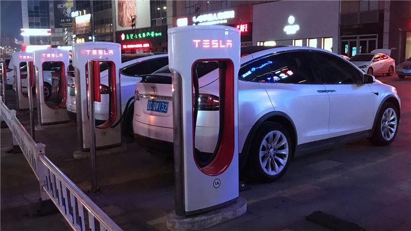 Tesla stoppt in Zollstreit Order von zwei Modellen in China Die teuren Modelle S und X haben nur einen geringen Anteil am Tesla-Geschäft in China. (Archivbild)