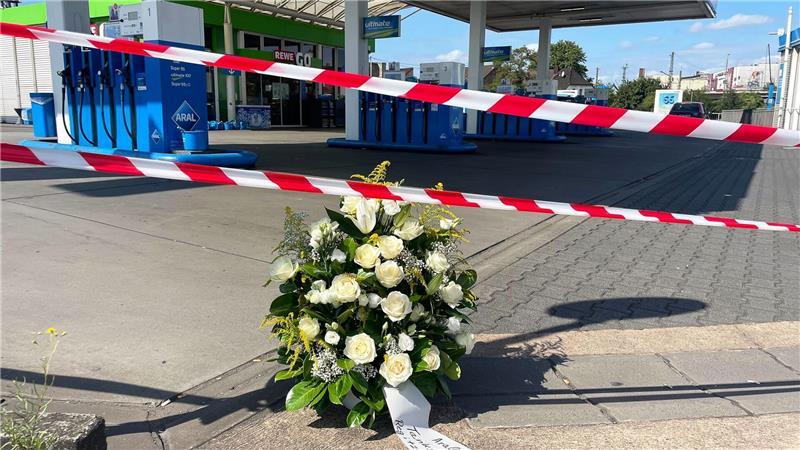 Die überfallene Tankstelle liegt nur wenige hundert Meter vom Ort der Festnahme entfernt. (Archivfoto)