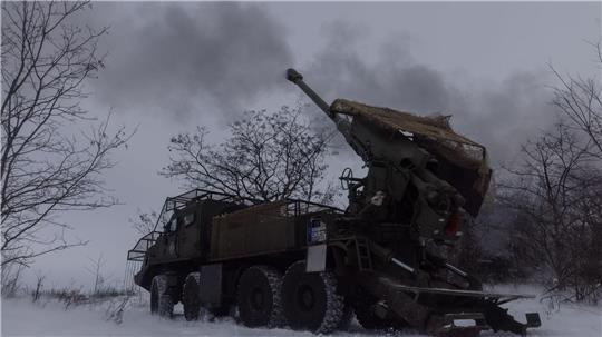 Die ukrainische Armee wehrt sich an der Front im Osten gegen das Vorrücken russischer Truppen. (Archivbild)