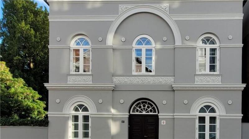 Außenansicht der 1840 erbauten Villa an der Schillerstraße in Cuxhaven. 