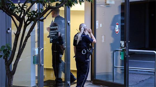 Die unbekannte Frau nahm den sieben Tage alten Jungen aus einem Patientenzimmer mit.
