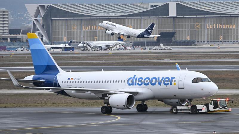 Streik: Zwei Drittel der Discover-Flüge finden statt Die vergleichsweise kleine Ferienfluggesellschaft Discover startet ausschließlich von Frankfurt und München.