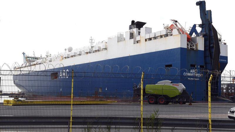 Die von Giftspinnen befallene „Arc Commitment“ in Bremerhaven.