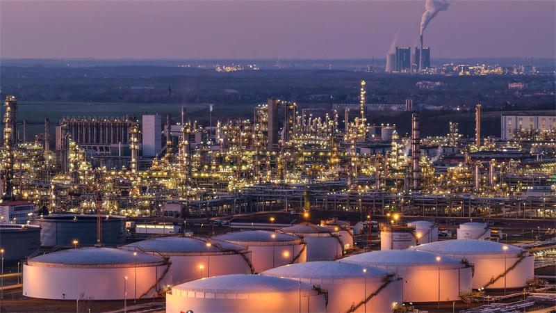 Deutsche Wirtschaft schafft Mini-Wachstum trotz Iran-Krieg Die von Rohstoffimporten abhängige deutsche Wirtschaft bekommt die Folgen des Iran-Kriegs zu spüren. (Archivbild)