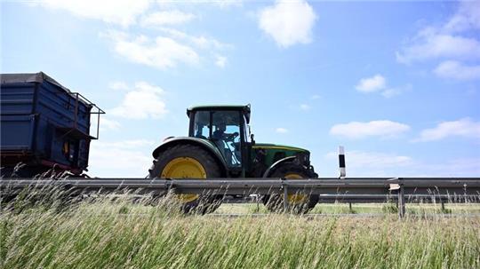 Die von der Ampel-Koalition geplante Abschaffung von Steuervergünstigungen auf Agrardiesel stößt in der Branche auf Protest.
