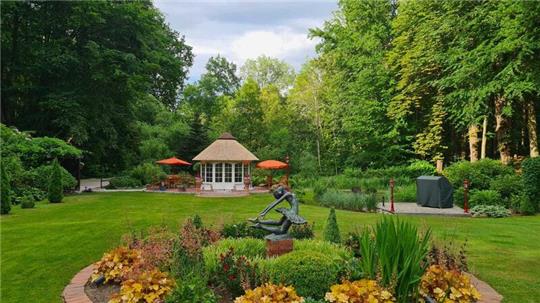 Die wunderschöne Gartenanlage in Nottensdorf von Familie Hüls.