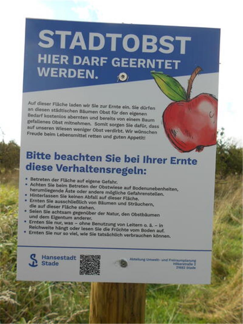 Gratisobst: Äpfel von Stader Wiesen dürfen gepflückt werden Die zum Pflücken freigegebenen Obstflächen sind extra mit Schildern gekennzeichnet.