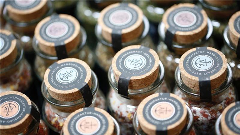 Die zurückgerufenen Gewürz-Chargen wurden allesamt im Glas verkauft. (Symbolbild)