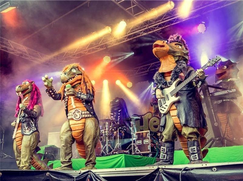 Diese Dinos sind echte Rockstars: „Heavysaurus“ spielen bald auch in Stade. Foto: Sony Music Entertainment
