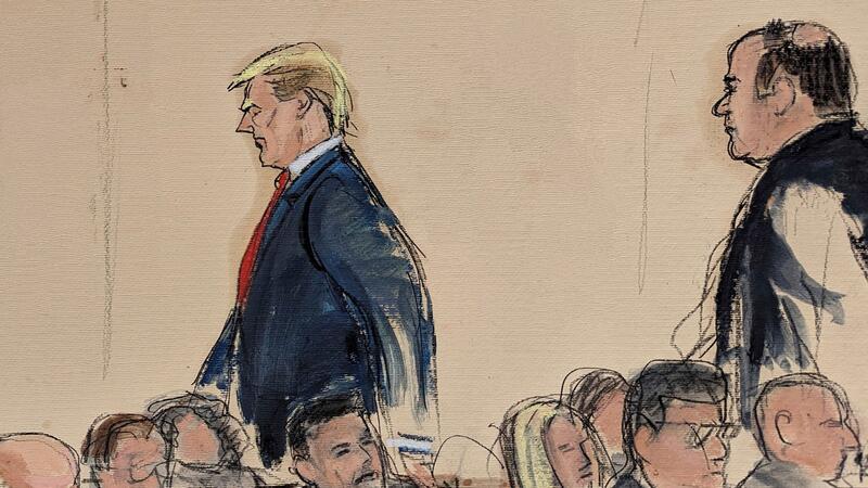 Trump zu Zahlung von 83 Millionen Dollar verurteilt Diese Gerichtssaal-Skizze zeigt, wie der ehemalige Präsidenten Donald Trump (l) gefolgt von seinem Rechtsbeistand Boris Epshteyn den Gerichtssaal verlässt.