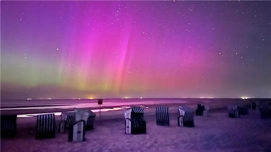 Diese Polarlichter waren im August über der Nordseeinsel Norderney zu sehen. (Archivbild)