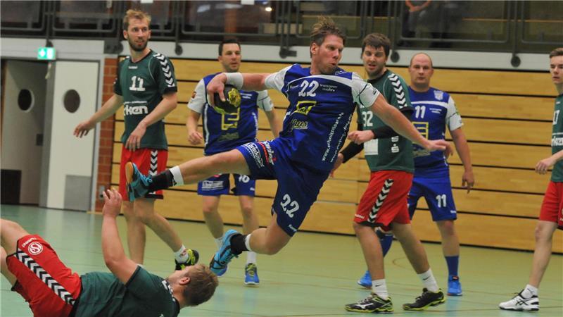 Diese Szene entstand vor einigen Jahren. Birger Tetzlaff spielt heute noch im VfL-Trikot.