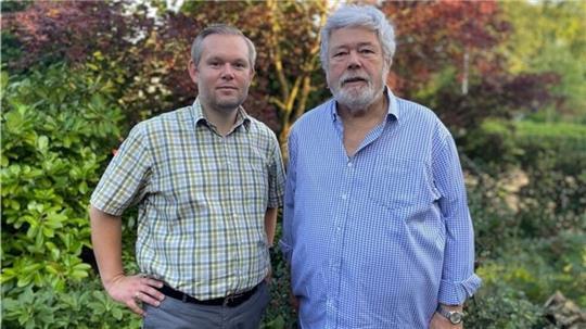 Diese ältere Aufnahme zeigt Sören Wallin (links) mit seinem Vater Frank Wallin. Beide gehören zur Interessengemeinschaft gegen Behördenwillkür (IGB).