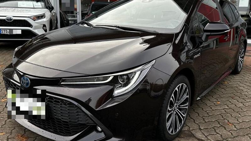 Autodiebe schlagen diesmal in Stade und Agathenburg zu Diesen Toyota Corolla Turing Sports stahlen Diebe in Stade.