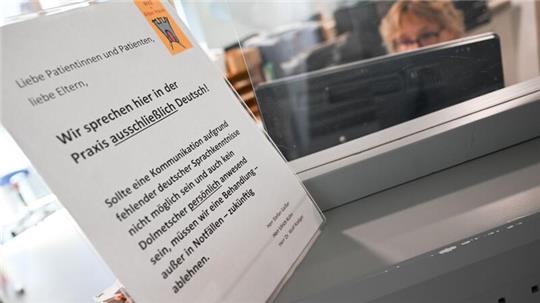 Dieser Hinweis am Empfang sorgte für Wirbel. (Archivbild)