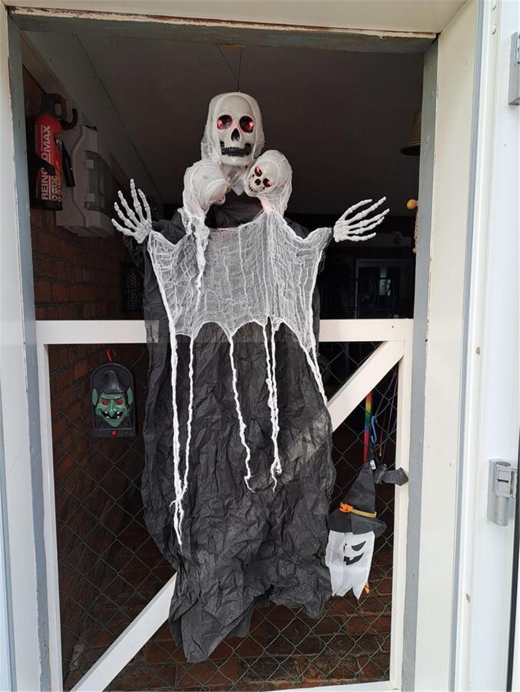 Dieser Untote ist ein Fall für den Chiropraktiker.