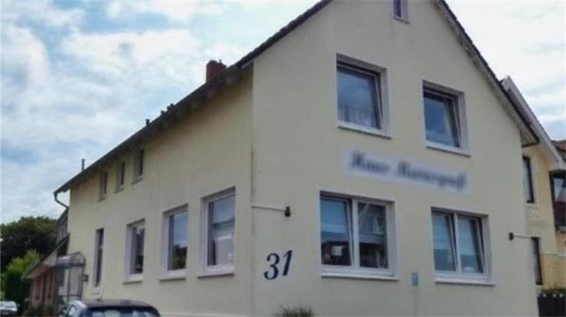 Traditionspension via Kleinanzeigen zum Verkauf – Millionenbetrag Dieser „alteingesessene Pensionsbetrieb am Meer“ in Strandnähe steht zum Verkauf. Ein Schnäppchen ist er allerdings nicht.