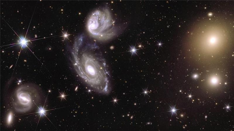 Erster Teil des „Euclid“-Himmelsatlas veröffentlicht Dieses Bild ist Teil des Mosaiks, das aus Bildern von „Euclid“ zusammengesetzt wurde.