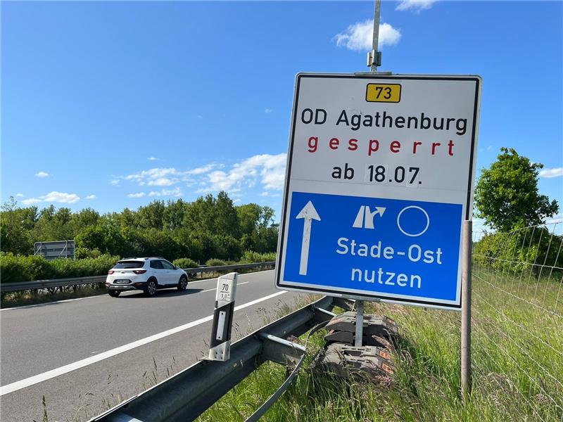 Dieses Schild sorgt bei Autofahrern für Verwirrung. Foto: Battmer