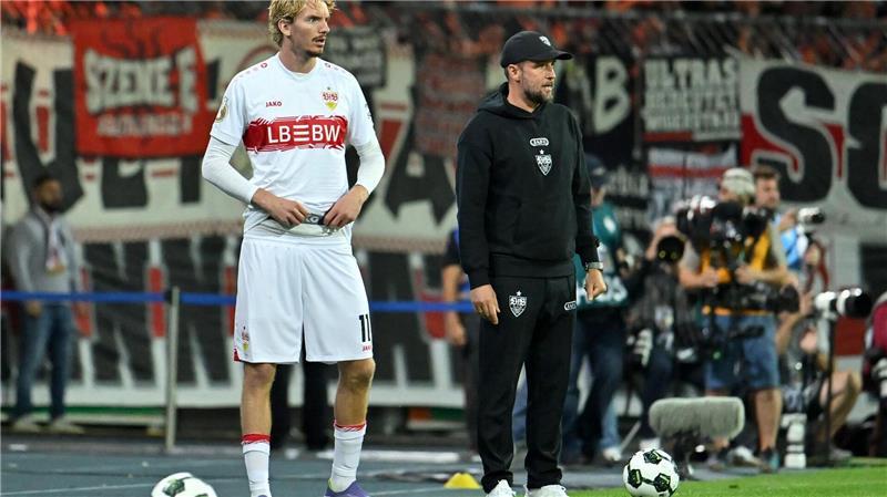 Drama in Braunschweig: Pokal-Verteidiger Stuttgart weiter Diesmal nur Joker: Stuttgarts Nick Woltemade.