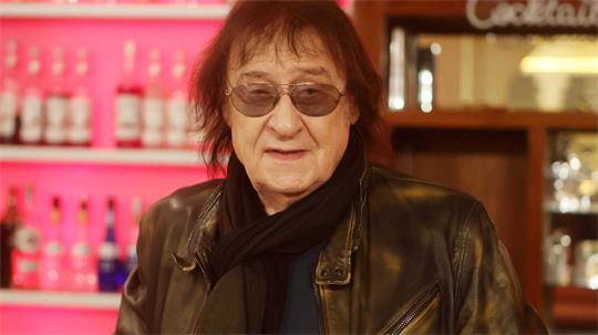Dieter Birr brachte ein Streicher-Ensemble mit zum Heavy-Metal-Festival (Symbolbild)