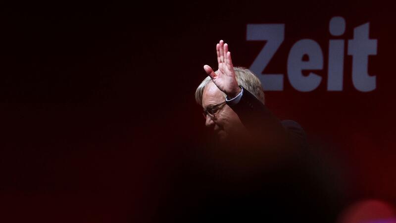 Bartsch: Den Blick nach vorne wenden Dietmar Bartsch empfindet das Ende der Linken als herbe Niederlage.