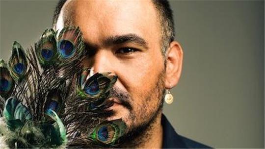 Dinçer Güçyeter ist nicht nur Schriftsteller, sondern auch Verlagsgründer.