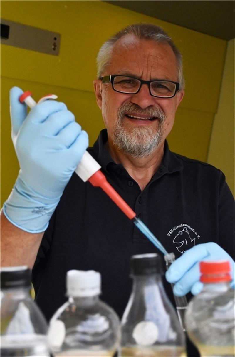 Diplom-Physiker Harald Gülzow .