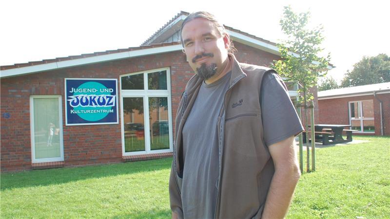 Diplom-Sozialpädagoge und Erzieher Jens Neumann ist seit 2010 als Jugendpfleger in der Samtgemeinde Apensen tätig.