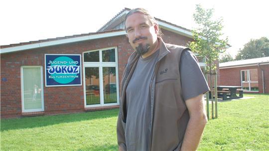 Diplom-Sozialpädagoge und Erzieher Jens Neumann ist seit 2010 als Jugendpfleger in der Samtgemeinde Apensen tätig.