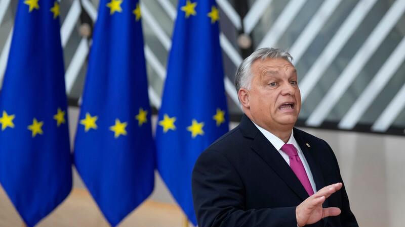 Diplomaten räumen ein, dass Orban in seinem Brief richtige und wichtige Fragen stelle. Zugleich habe er allerdings durch sein jüngstes Treffen mit Putin weiter den Verdacht genährt, unter Einfluss von Russland zu handeln.