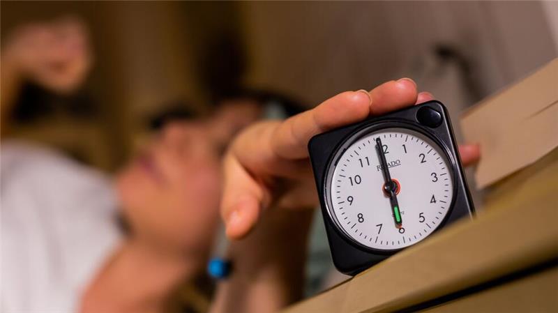 Morgens sieht die Welt ganz anders aus Direkt nach dem Aufstehen ist das Wohlbefinden der Studie zufolge am größten. (Symbolbild)