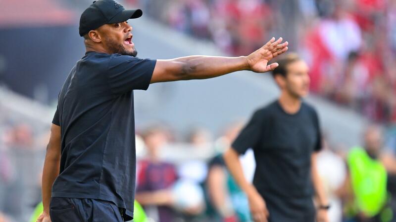 Mit Rekordler Müller: Kompanys mutige Bayern-Taktik geht auf Dirigent am Spielfeldrand: Vincent Kompany.