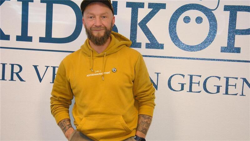 Dirk Carbuhn von den Kidsköpfen unterstützt die BMX-Fahrer, wo er kann.